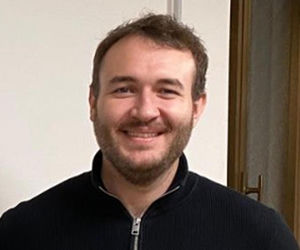 Lawina zmiażdżyła dom. 32-latek zginął, ratując kobietę