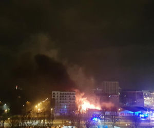 Gigantyczny pożar Lidla na Bielanach