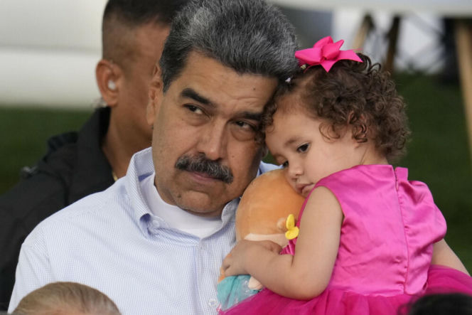 Nicolas Maduro z małżonką zostali schwytani i wywiezieni z kraju