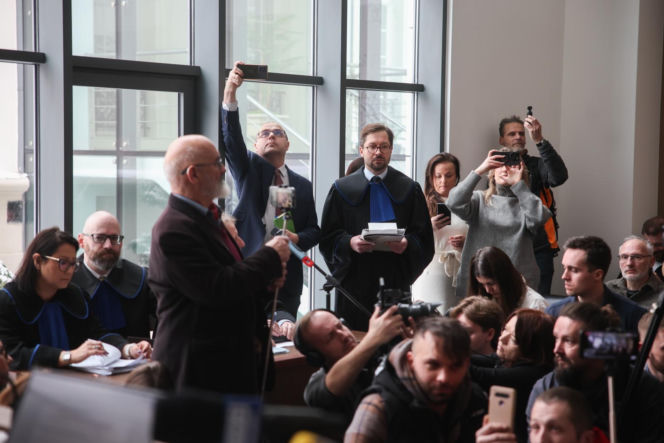 Nierówne traktowanie kierowców. Sąd uchylił kluczowe zapisy krakowskiej Strefy Czystego Transportu