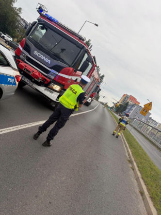 Dramat na pasach. 12-latek na hulajnodze potrącony przez motocyklistę. Lądował śmigłowiec LPR