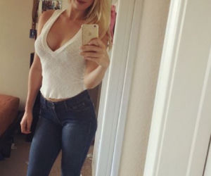 Paige Spiranac - zjawiskowo piękna golfistka