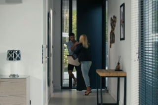 Barwy szczęścia, odcinek 3301. Justyna (Sylwia Juszczak-Krawczyk), Mirek (Oliwier Kozłowski)