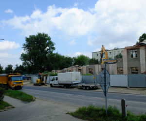 Nie ma gniazd, można wyburzać. Pustostan w centrum Lublina zniknie w ciągu kilku dni
