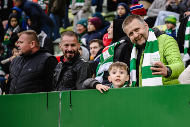 Lechia Gdańsk - Raków Częstochowa; Zdjęcia kibiców z meczu 30. kolejki PKO BP Ekstraklasy