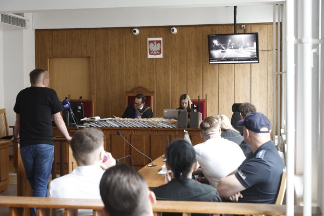„Zamówili dwie butelki wódki i lemoniadę”. Kelner ujawnia, co działo się przed tragedią na Trasie Łazienkowskiej