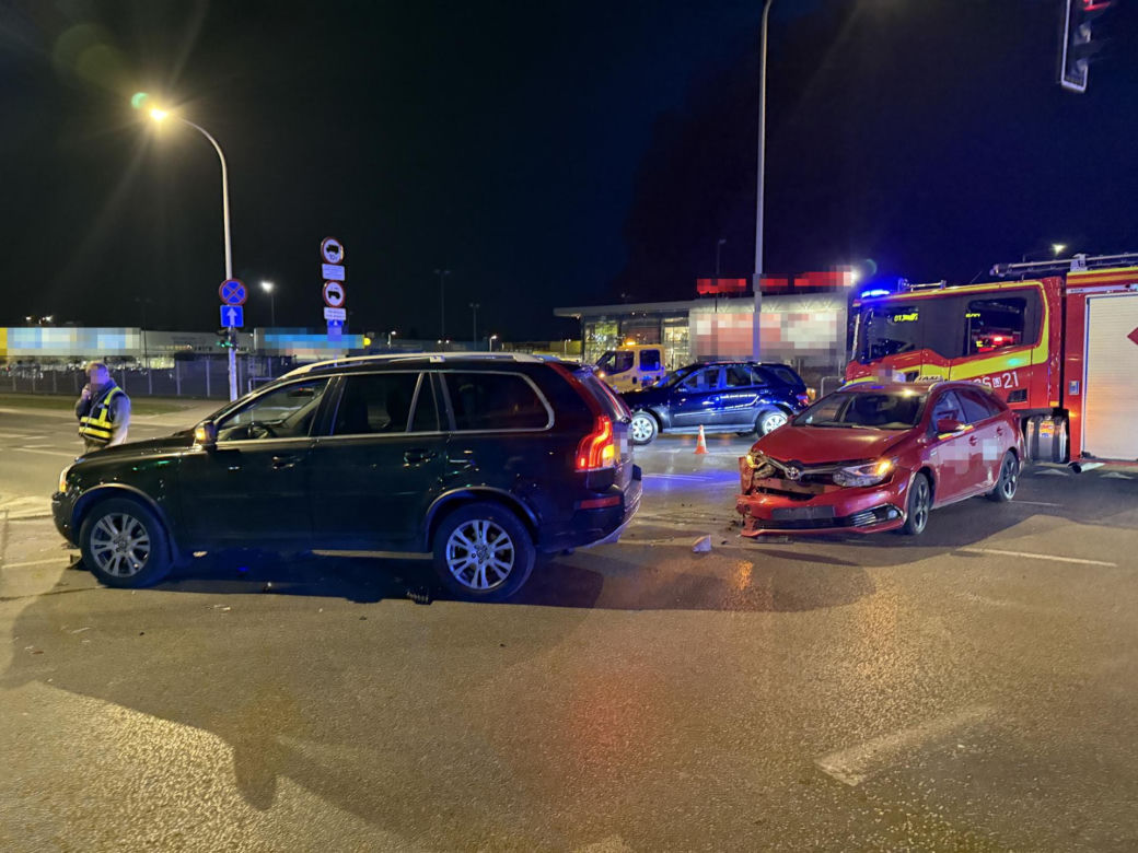 Kłótnia dwóch braci zakończona wypadkiem. Jeden wiózł drugiego na aucie. Potem się rozbili