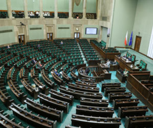 Prezydium Sejmu przegłosowało utajnienie punktu obrad. Premier przedstawi pilną informację