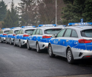 Kujawsko-pomorska policja odebrała 29 nowoczesnych radiowozów
