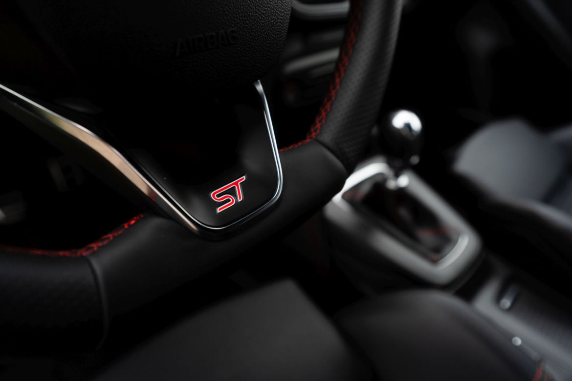 Ford Focus ST X 2.3 EcoBoost 280 KM M6