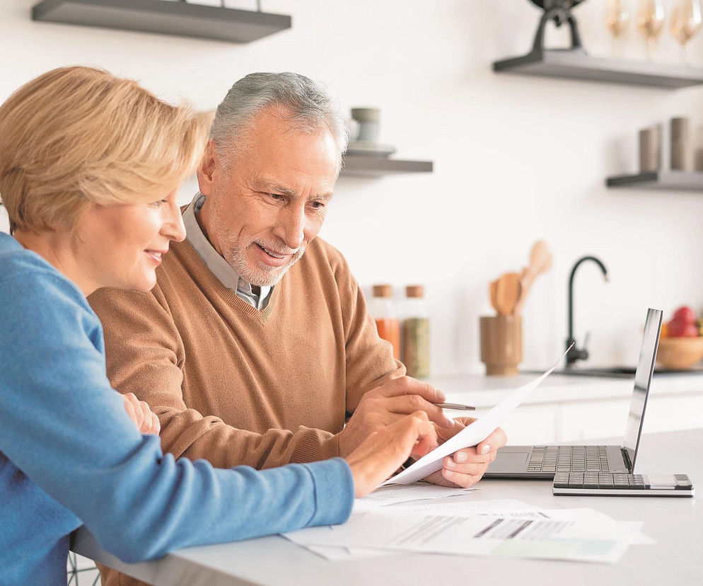 sytarsi ludzie rachunki