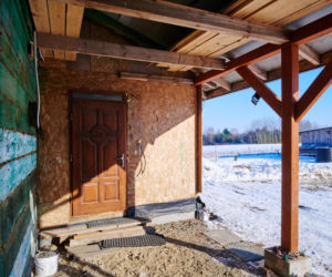 Mama nie wróciła. Tragiczny wypadek przerwał marzenia. Ekipa Nasz Nowy Dom walczyła z czasem. ZDJĘCIA domu przed i po remoncie