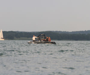 Pożegnali Piotra na jego ulubionej motorówce