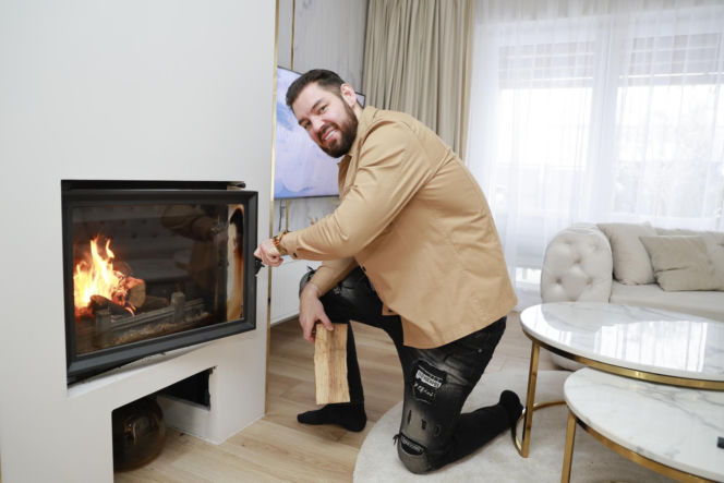 Lata temu wygrała "Projekt Lady", teraz pokazała jak mieszka! Biel i złoto biją po oczach