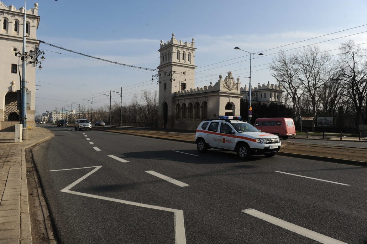Wzmożne kontrole na moście Poniatowskiego