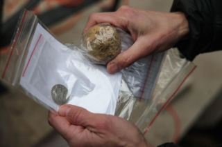 Niezwykłe przedmioty odkryte podczas remontu na Wawelu. Najstarsze pochodzą z XV wieku [ZDJĘCIA]