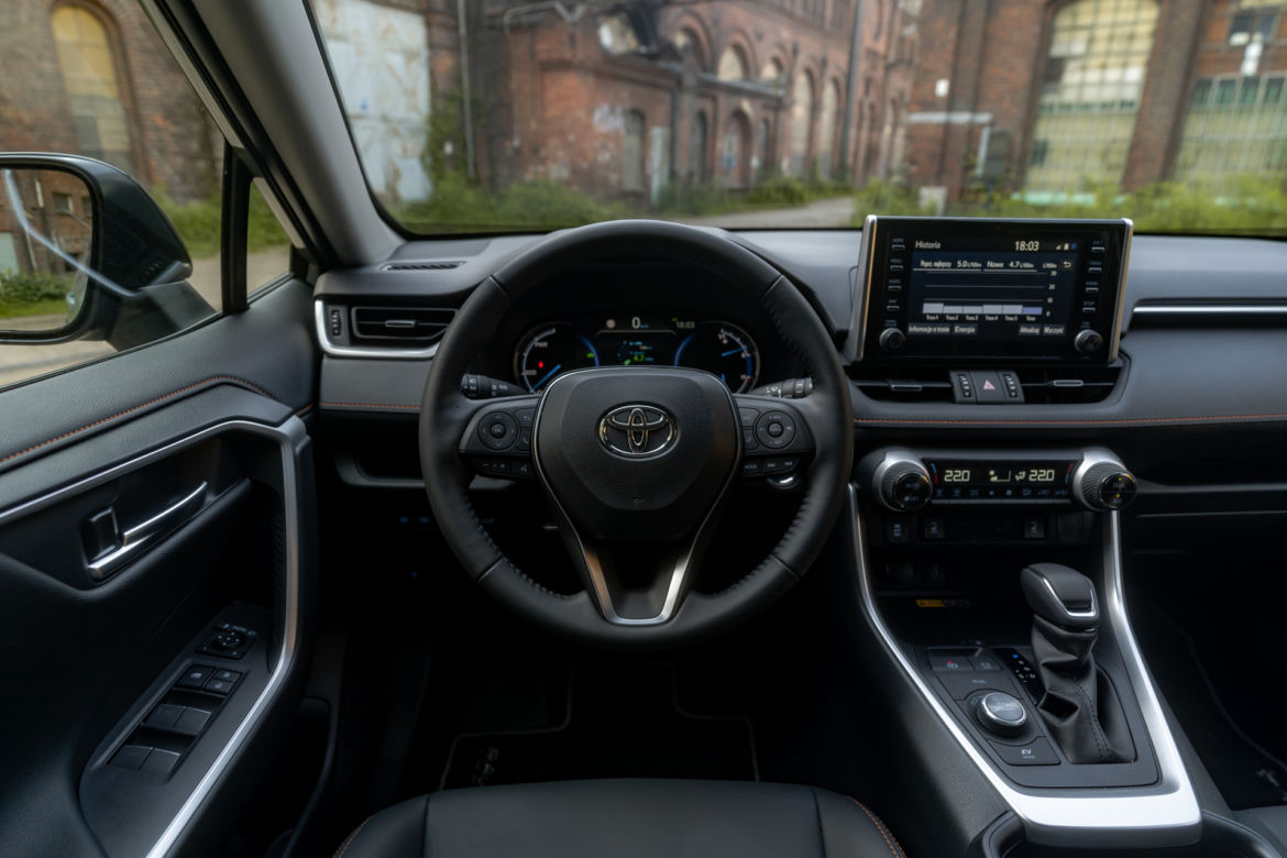 Toyota RAV4 Adventure Hybrid Dynamic Force 222 KM i-AWD e-CVT
