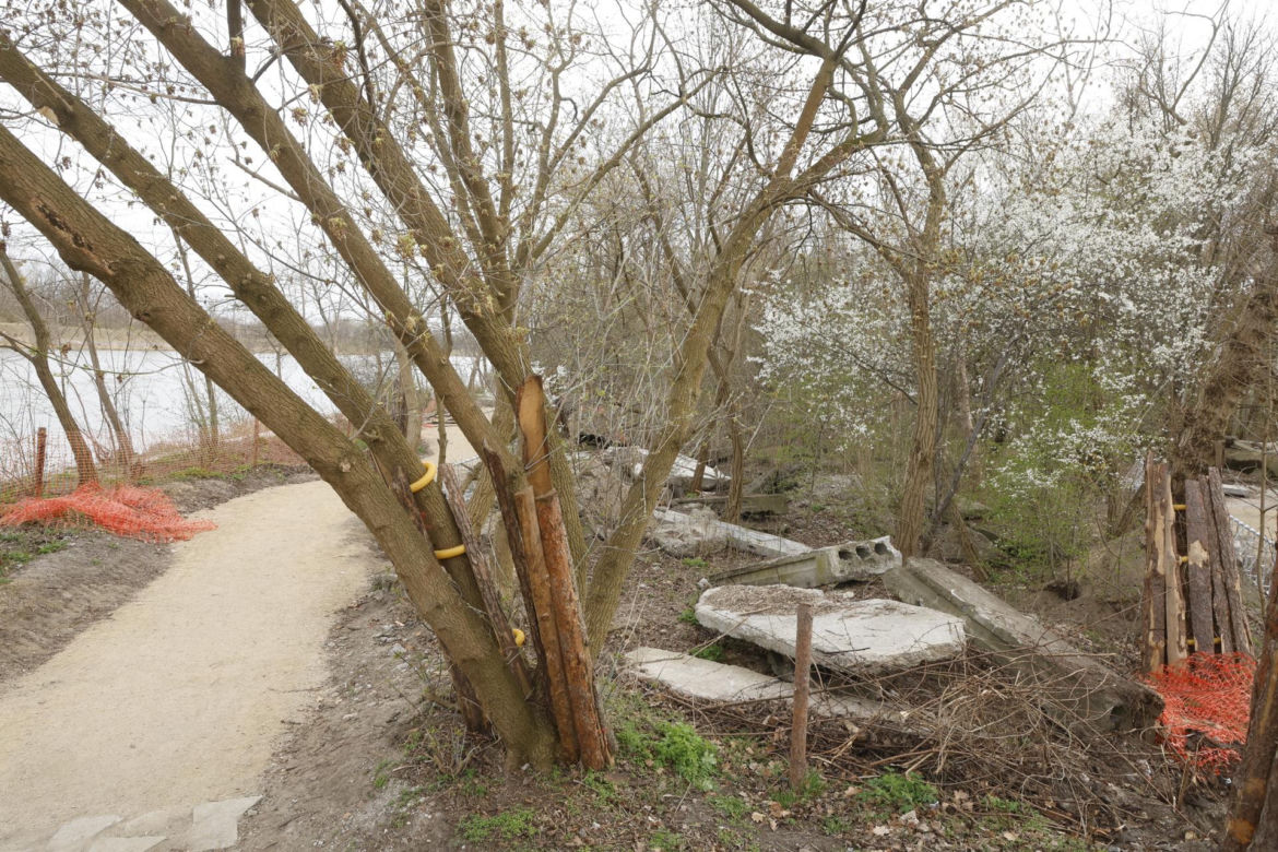 W Warszawie powstaje drugie "lapidarium". Miasto nie usunie betonowych odpadów. "To artefakty"