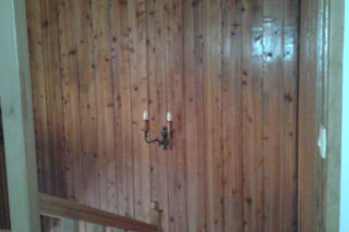 Wnętrzarski koszmar z PRL-u wraca do łask. Zamiast zrywać ze ścian, daj jej drugie życie