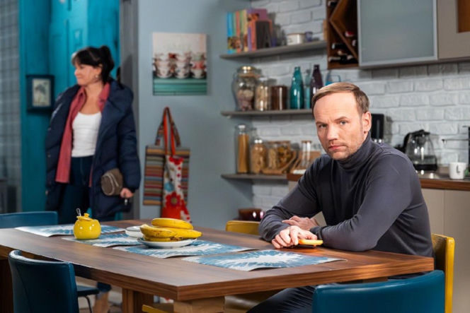 Pierwsza miłość odc. 4137. Lilka (Sylwia Sokołowska), Janek Stańczuk (Maciej Mikołajczyk)