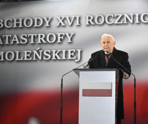 Rocznica katastrofy smoleńskiej. Tłumy ruszyły w Marszu Pamięci