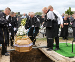 Pogrzeb zamordowanej Moniki i jej syna Oskarka