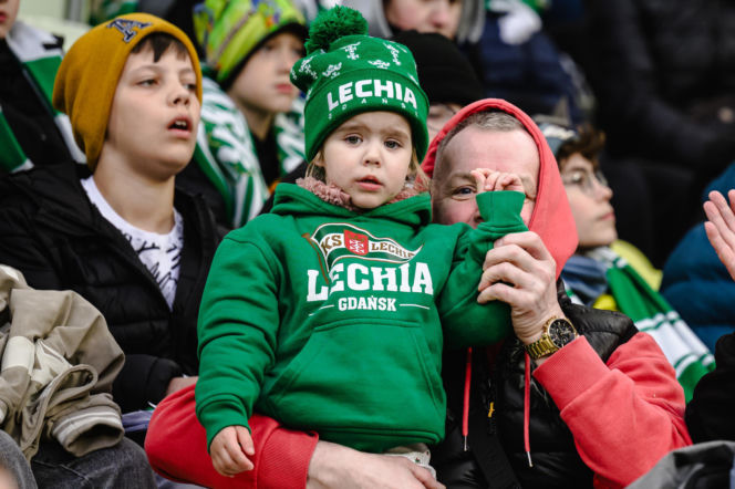 Lechia Gdańsk - Raków Częstochowa; Zdjęcia kibiców z meczu 30. kolejki PKO BP Ekstraklasy