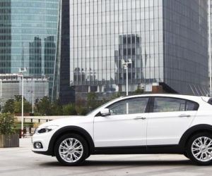 Qoros 3 City SUV
