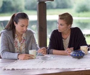 Cisza nad rozlewiskiem. Paula (Anna Czartoryska), Małgosia (Joanna Brodzik)