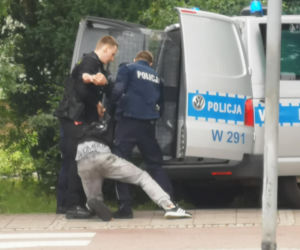 Szaleniec na ulicach Świnoujścia