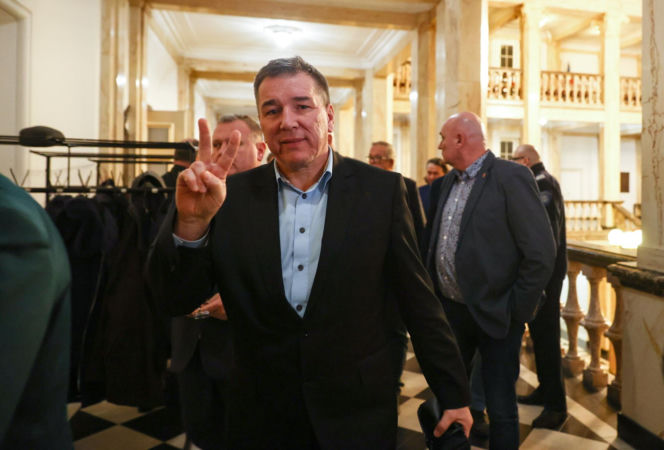 Górnicy opuszczają Kopalnię Węgla Kamiennego Silesia w Czechowicach-Dziedzicach