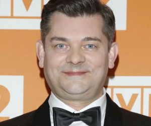 Tak Zenon Martyniuk zmieniał się przez lata. Na początku kariery nosił zupełnie inną fryzurę