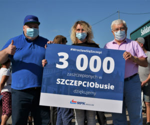Już 3 tysiące osób zaszczepiło się w autobusie MPK Wrocław