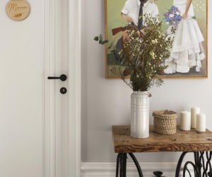 Praktyczne ściany w przedpokoju. Co położyć na ścianę w przedpokoju?