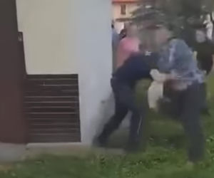Pobili policjantów w Pastuchowie