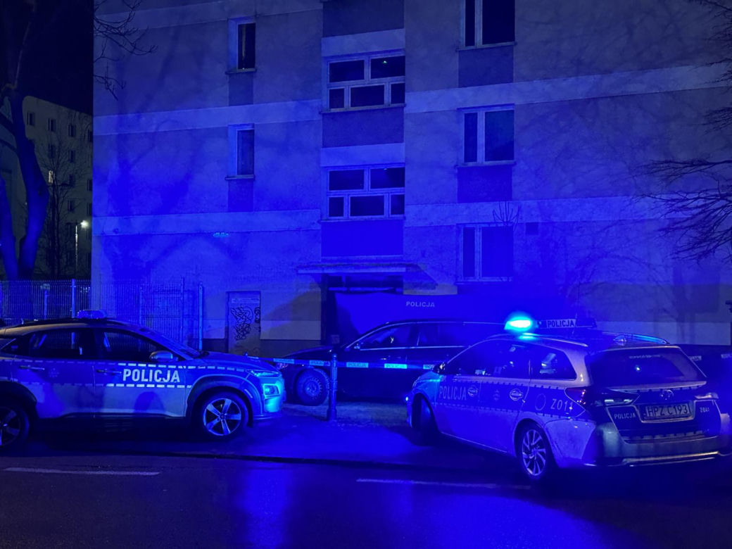 Osoba spadła z 11. piętra. 