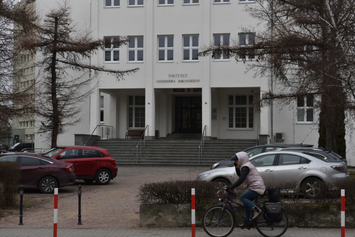 Afera na UMK w Toruniu. Profesor z Wydziału Fizyki, Astronomii i Informatyki Stosowanej podsłuchiwał studentów?