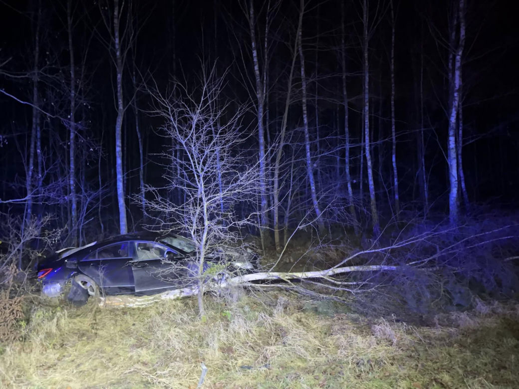 Młody kierowca mercedesa spowodował wypadek. Dwie osoby w szpitalu!