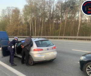 Horror na S8. Obywatelskie zatrzymanie pijanego kierowcy. Wydmuchał prawie 3 promile