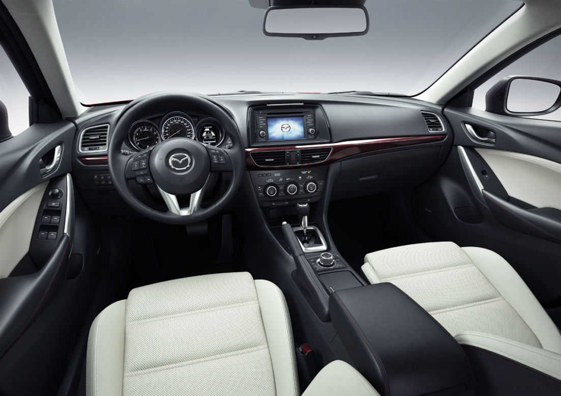 Nowa Mazda 6 2012