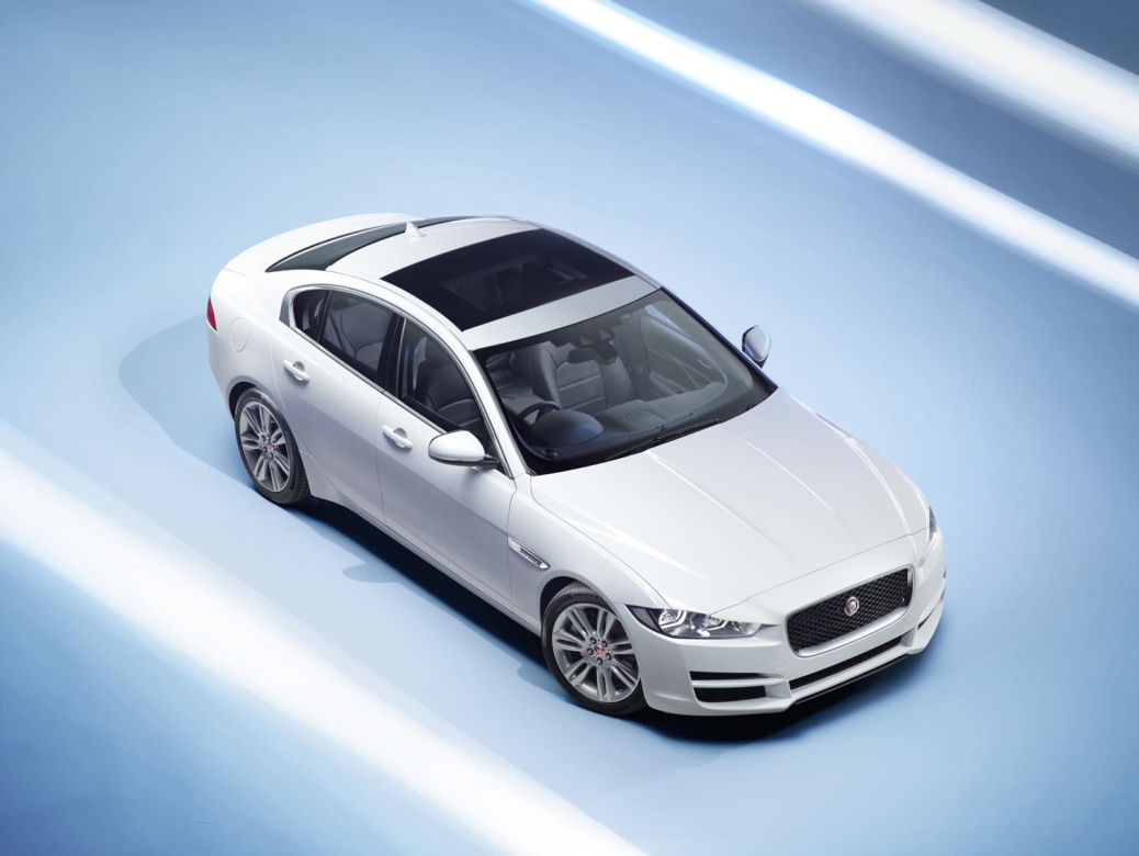 Jaguar XE 2015