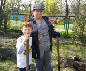 Nowe drzewa i krzewy w Parku Polisensorycznym