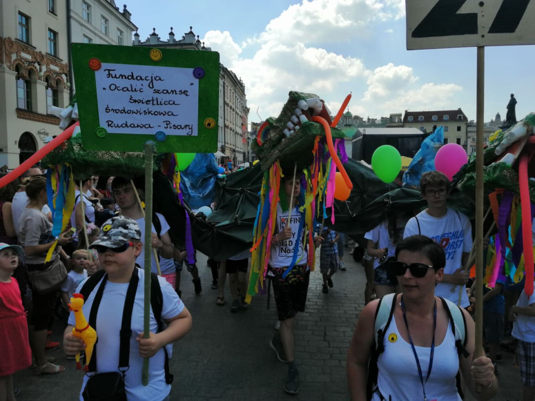 Parada Smoków odbyła się pod hasłem "W 40 smoków dookoła świata"