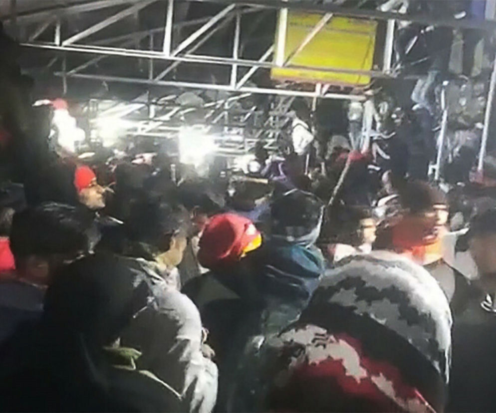 Wybuchła panika, 12 osób zadeptanych! Horror w noworoczny poranek