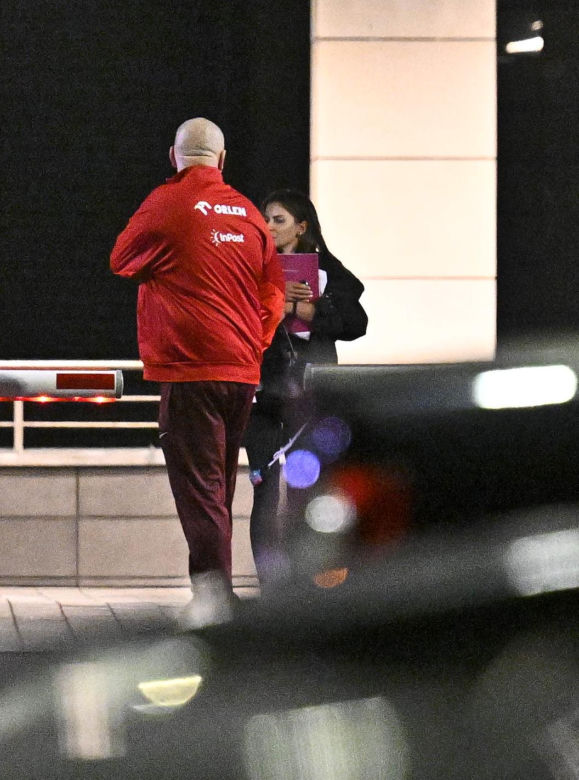 Wieczorna wizyta Anny Lewandowskiej w hotelu reprezentacji