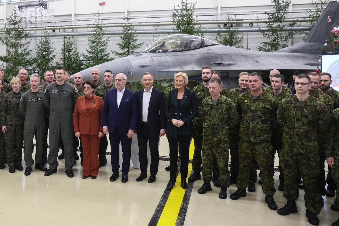 Andrzej Duda w Bazie Lotniczej w Amari