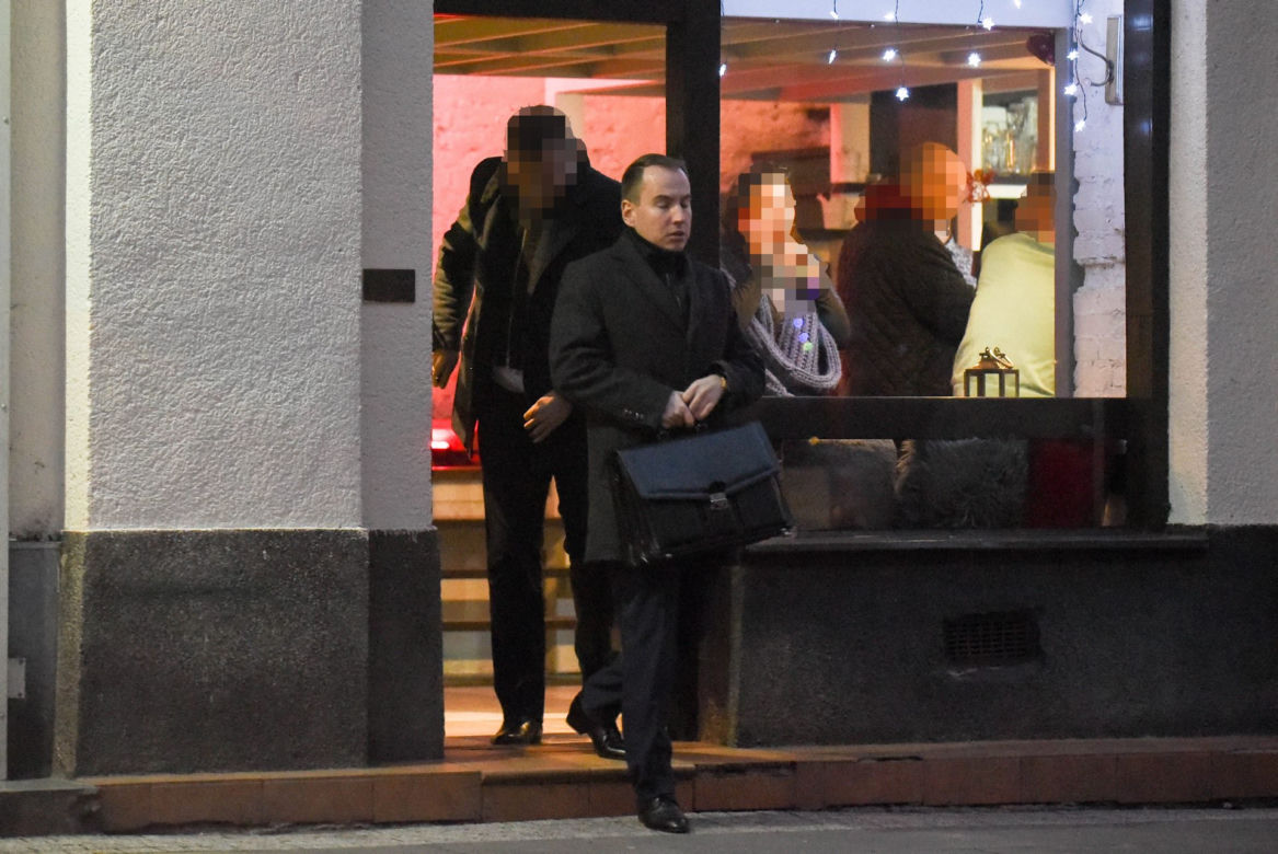 Andruszkiewicz limuzyną na obiadek w godzinach pracy