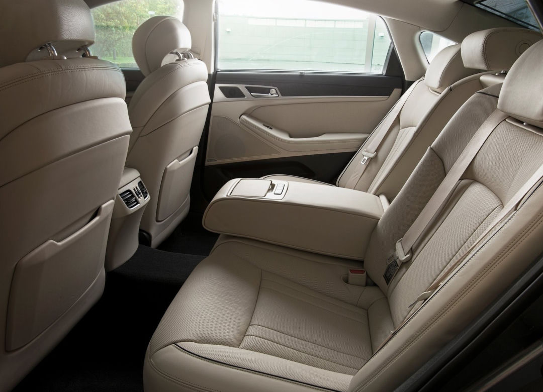 nowy Hyundai Genesis 2014