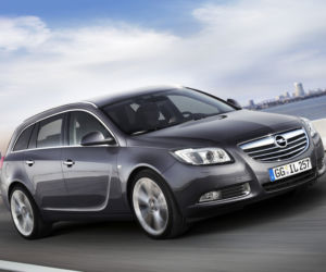 Opel Insignia Sports Tourer, model 2011