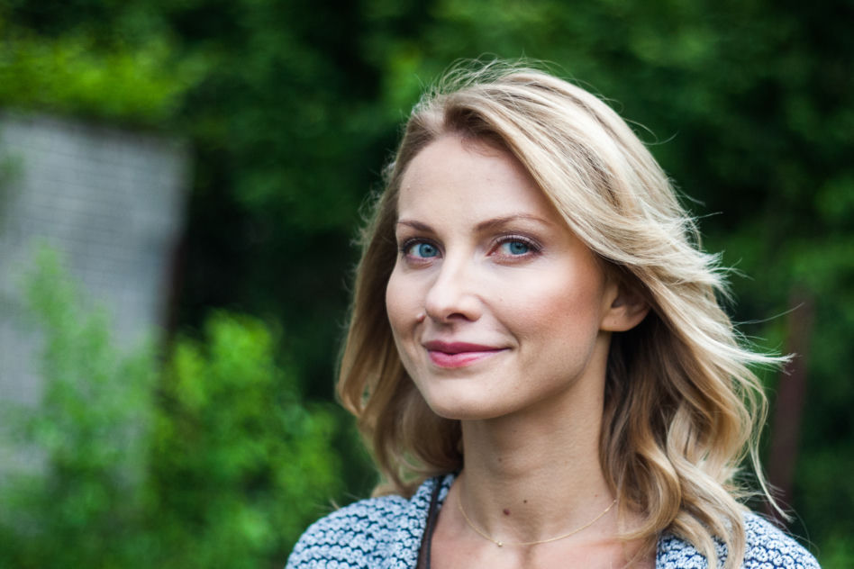 Joanna Moro chłodzi swoje ciało